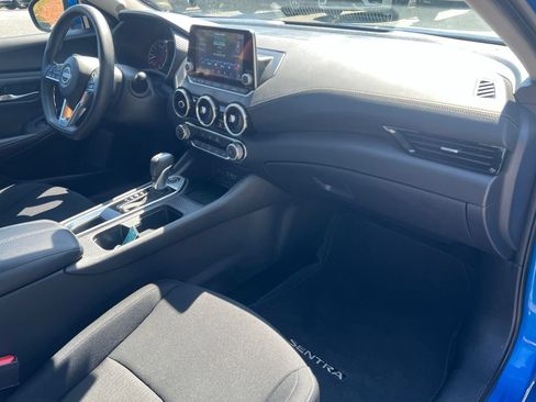 Used 2025 Nissan Sentra SV FWD image 23