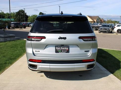 Used 2024 Jeep Grand Cherokee L Summit AWD/4WD image 39