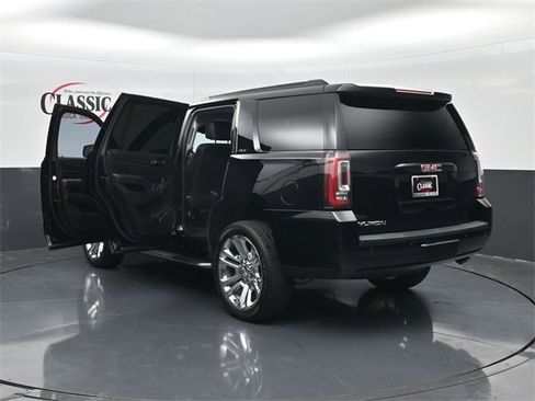 Used 2020 GMC Yukon SLT w/ Premium Edition image 32