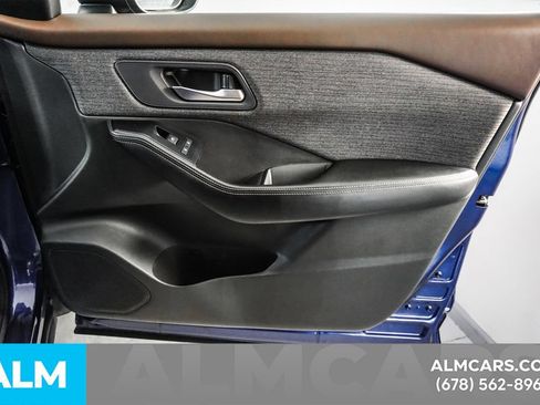 Used 2023 Nissan Rogue SV FWD image 43