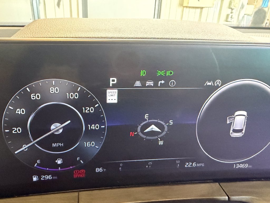 Used 2025 Kia Telluride SX Prestige X-Pro AWD/4WD image 13