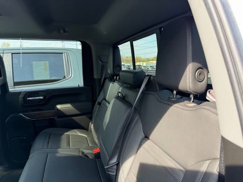 Used 2022 GMC Sierra 2500 Denali AWD/4WD image 9