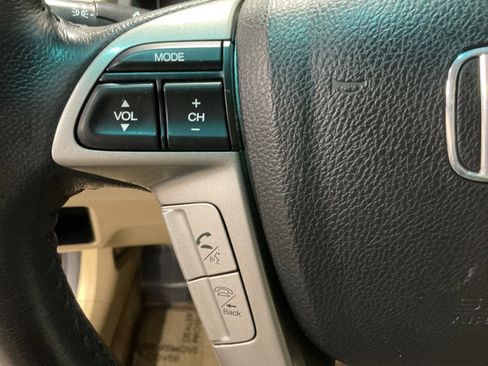 Used 2010 Honda Accord EX-L image 12