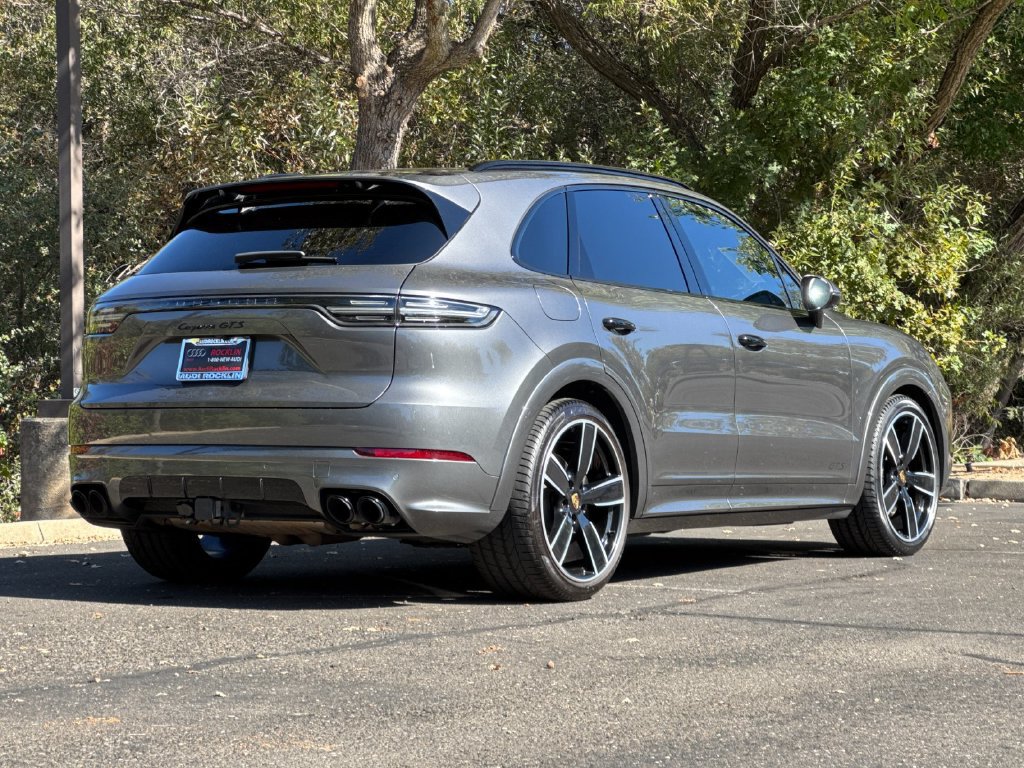 Used 2022 Porsche Cayenne GTS AWD/4WD image 5