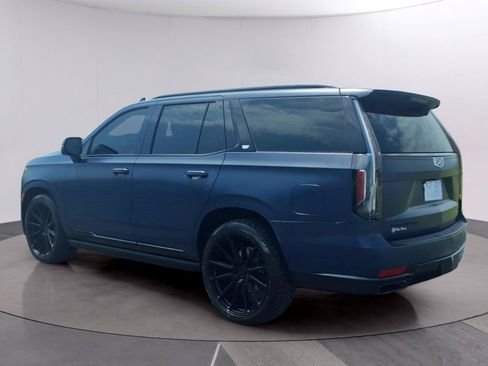 Used 2021 Cadillac Escalade Sport Platinum RWD image 3