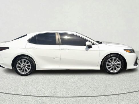 Used 2023 Toyota Camry LE FWD image 7