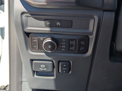 Used 2025 Ford F150 Raptor image 33