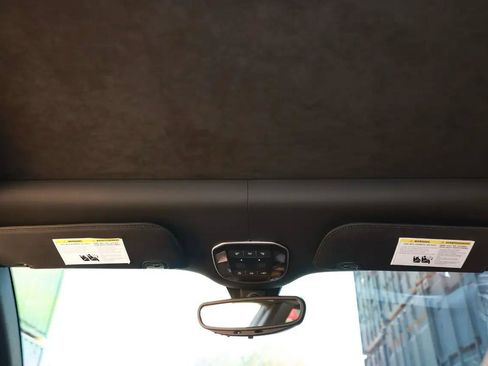 Used 2019 Ferrari GTC4Lusso T image 27