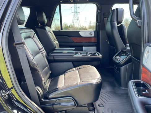 Used 2020 Lincoln Navigator Reserve image 26
