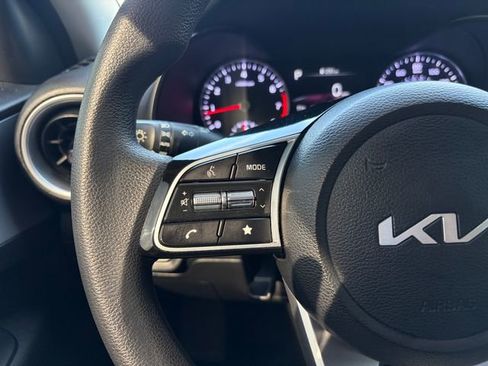 Certified 2023 Kia Forte LXS w/ LXS Technology Package FWD image 9