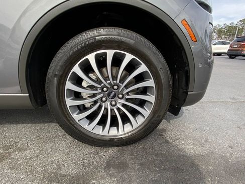 Used 2022 Lincoln Aviator Reserve w/ Equipment Group 201A image 30