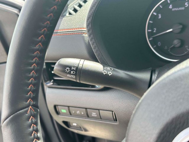 Used 2024 Nissan Sentra SR w/ SR Premium Package FWD image 24