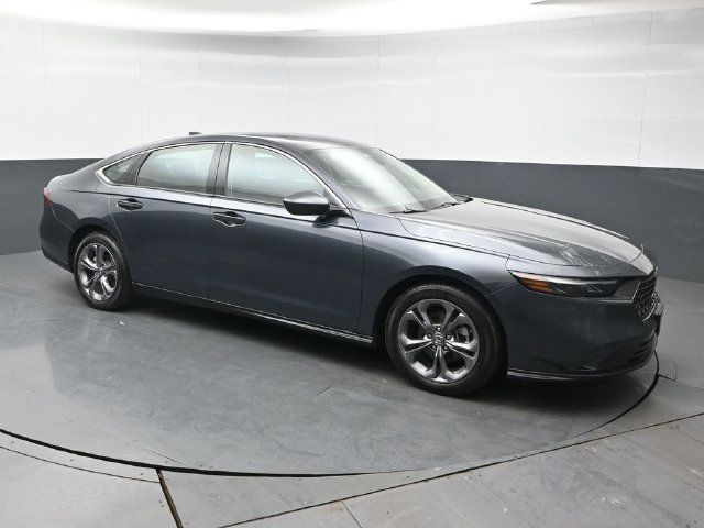Used 2023 Honda Accord EX image 7