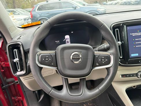 Certified 2023 Volvo XC40 B5 Plus w/ Protection Package Premier image 25