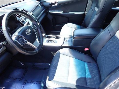Used 2012 Toyota Camry SE FWD image 9