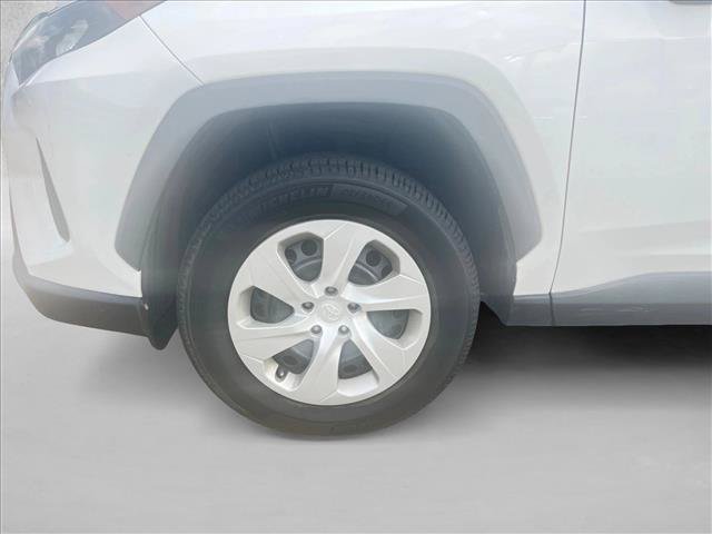Used 2022 Toyota RAV4 LE FWD image 15