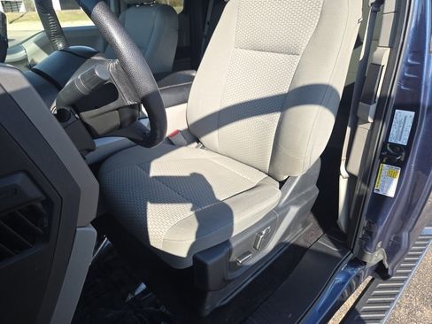 Used 2016 Ford F150 XLT w/ Equipment Group 302A Luxury image 5