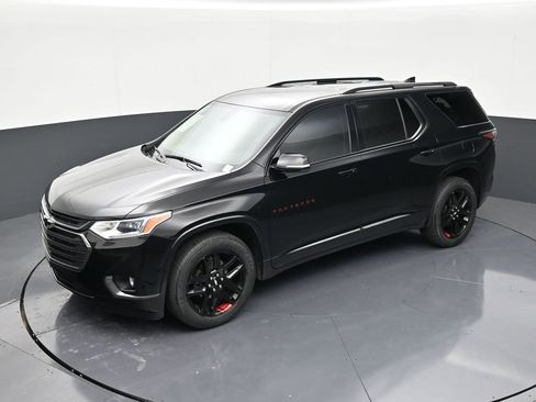 Used 2020 Chevrolet Traverse Premier w/ Redline Edition image 13