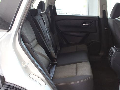 Used 2024 Nissan Rogue SV AWD/4WD image 52