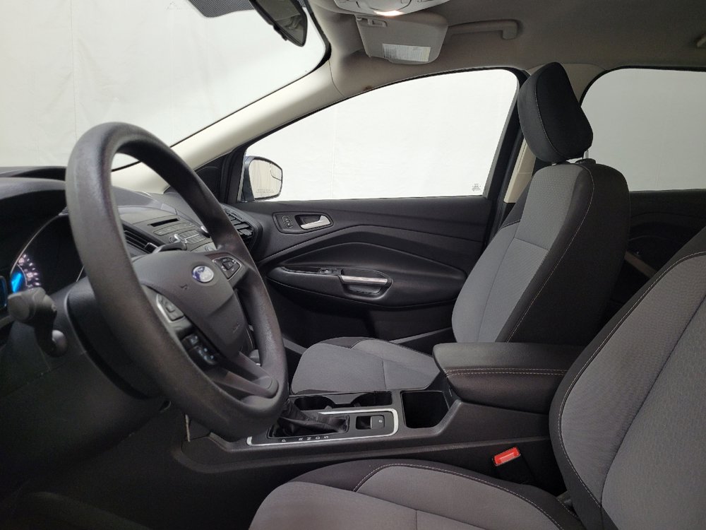Used 2018 Ford Escape SE FWD image 17