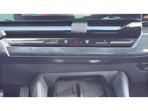 Used 2026 BMW 530i RWD image 25