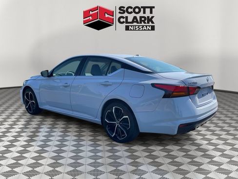 Used 2024 Nissan Altima 2.5 SR FWD image 4
