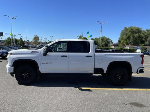 Used 2022 Chevrolet Silverado 2500 LTZ w/ LTZ Plus Package AWD/4WD image 4