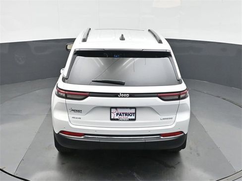 New 2025 Jeep Grand Cherokee Laredo X w/ Luxury Tech Group I image 31