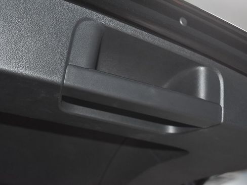 Used 2024 Volkswagen Tiguan S image 28