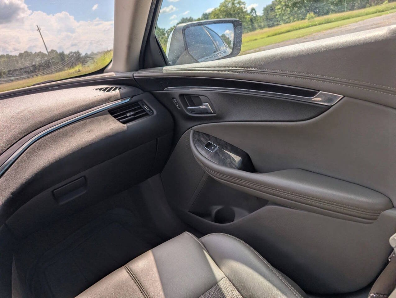 Used 2014 Chevrolet Impala LT FWD image 39