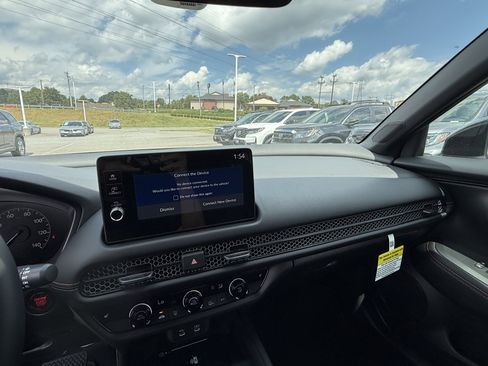 New 2026 Honda HR-V Sport image 17