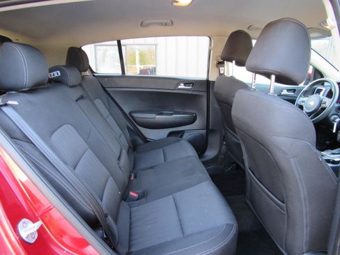 Used 2017 Kia Sportage LX image 7