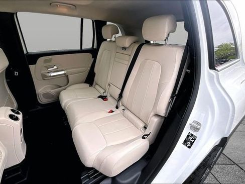 New 2026 Mercedes-Benz GLB 250 4MATIC image 13