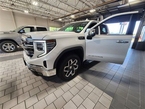 Used 2024 GMC Sierra 1500 SLT AWD/4WD image 2