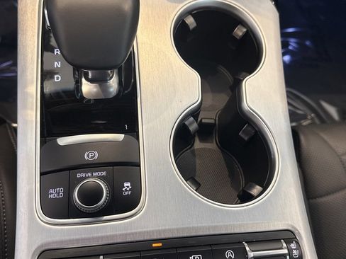 Used 2023 Kia Stinger GT2 image 18