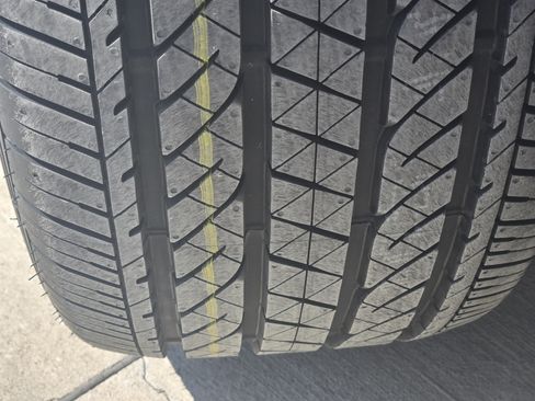 Used 2023 Acura TLX w/ Technology Package image 9