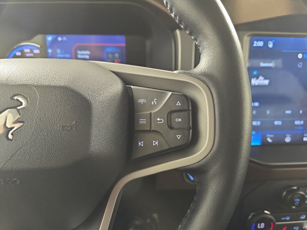 Used 2021 Ford Bronco Outer Banks AWD/4WD image 18