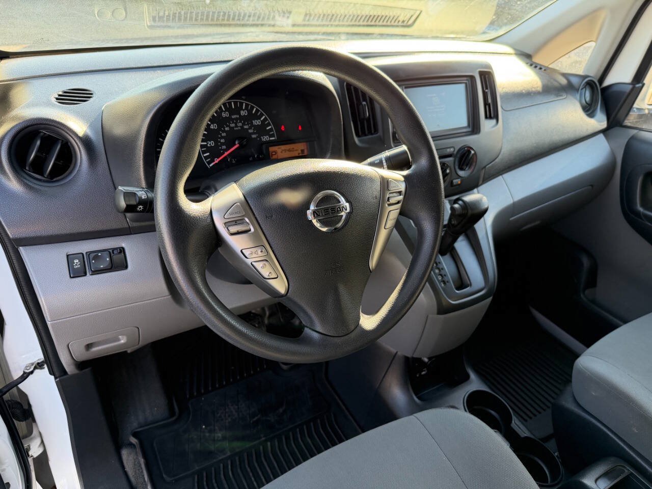 Used 2020 Nissan NV200 SV FWD image 11