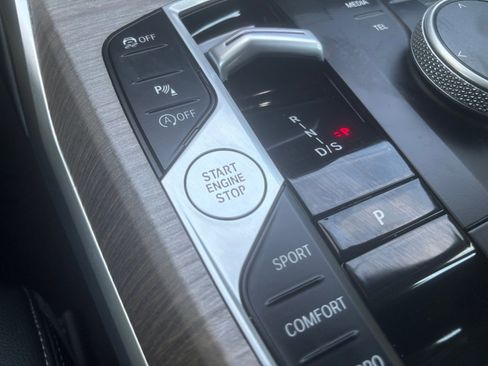 Used 2025 BMW 330i xDrive Sedan image 24