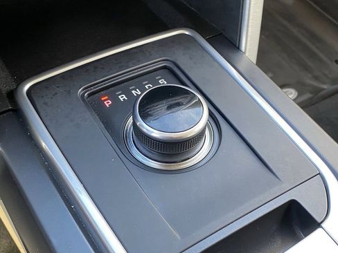 Used 2017 Land Rover Discovery Sport HSE Luxury image 26