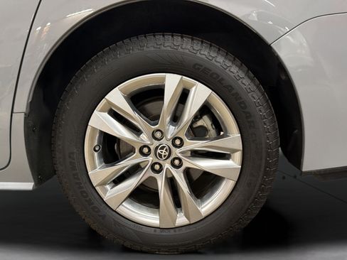 Used 2023 Toyota Sienna XLE Woodland Edition AWD/4WD image 28