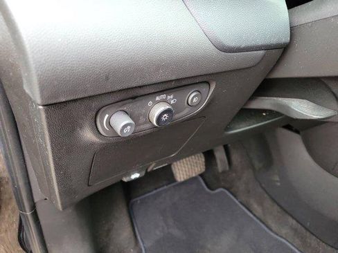 Used 2022 Buick Encore GX Select w/ Sport Touring Package image 21