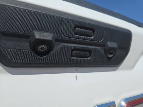 Used 2022 GMC Sierra 1500 AT4 AWD/4WD image 13