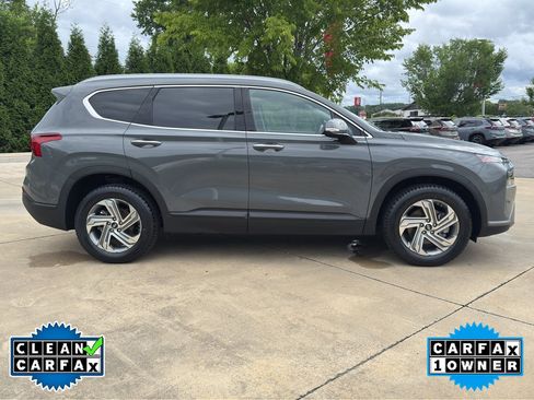 Used 2023 Hyundai Santa Fe SEL FWD image 2