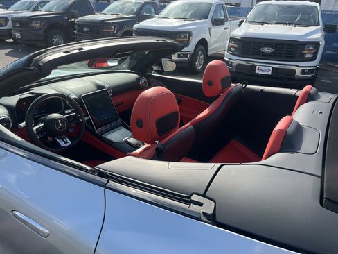 Used 2022 Mercedes-Benz SL 63 AMG 4MATIC image 32