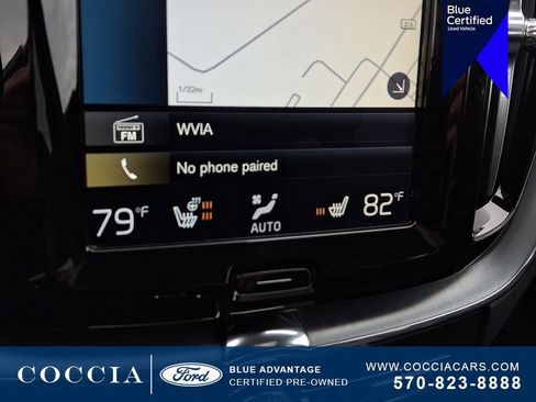 Used 2018 Volvo XC60 T5 Momentum w/ Vision Package AWD/4WD image 17