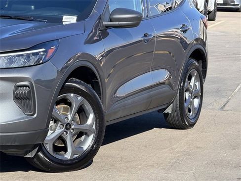 Used 2025 Ford Escape ST-Line image 3