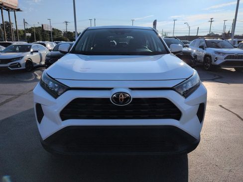 Used 2022 Toyota RAV4 LE w/ Carpet Mat Package (TMS) FWD image 8