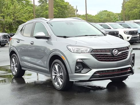 Used 2023 Buick Encore GX Select w/ Sport Touring Package AWD/4WD image 3