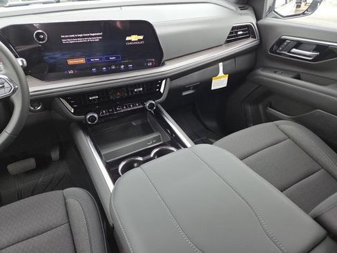New 2026 Chevrolet Suburban LS w/ LS Custom Edition AWD/4WD image 30
